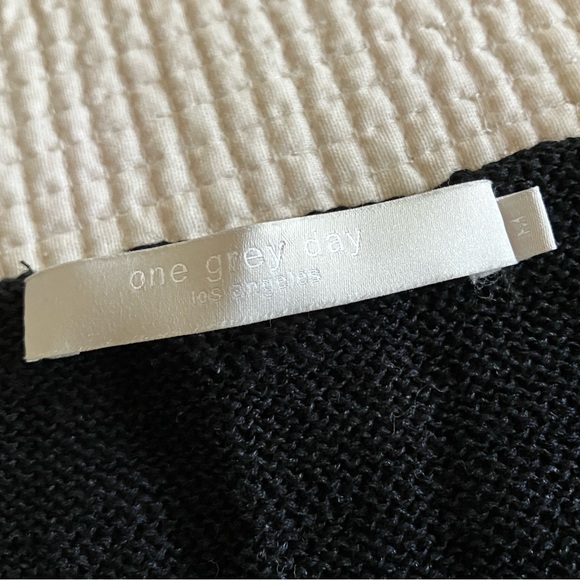 Like New One Grey Day black linen mix sleeveless hi/lo top - Picture 11 of 14